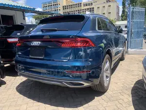 Audi Q8 3.0T Premium AWD quattro 2019 Blue