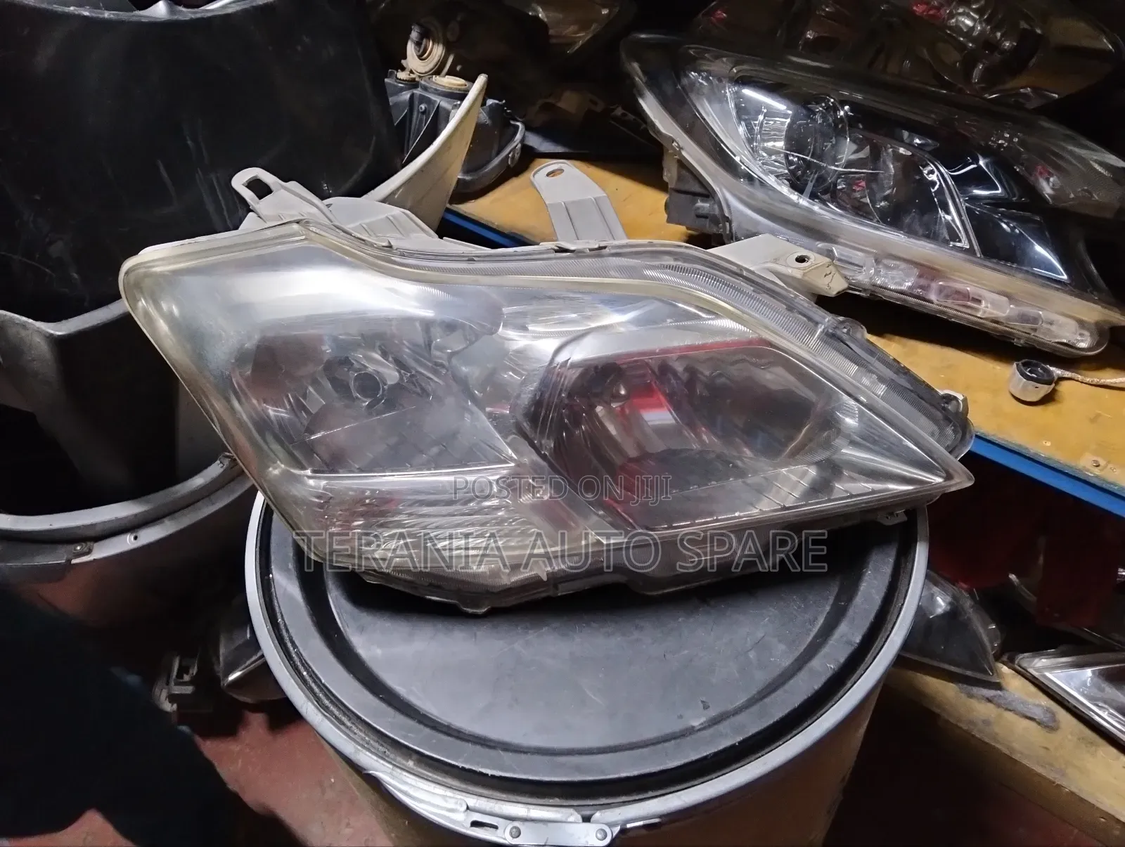 Premio 260 Headlight Non