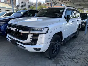 Toyota Land Cruiser 3.3 Diesel 4WD 2021 Off white