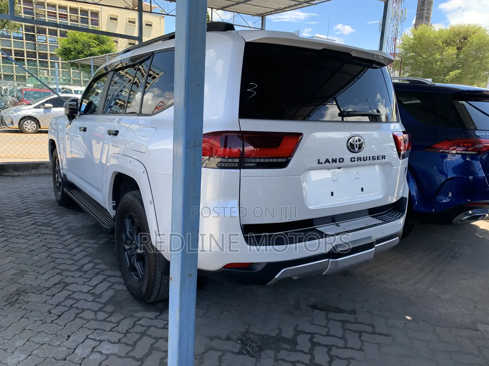 Toyota Land Cruiser 3.3 Diesel 4WD 2021 Off white