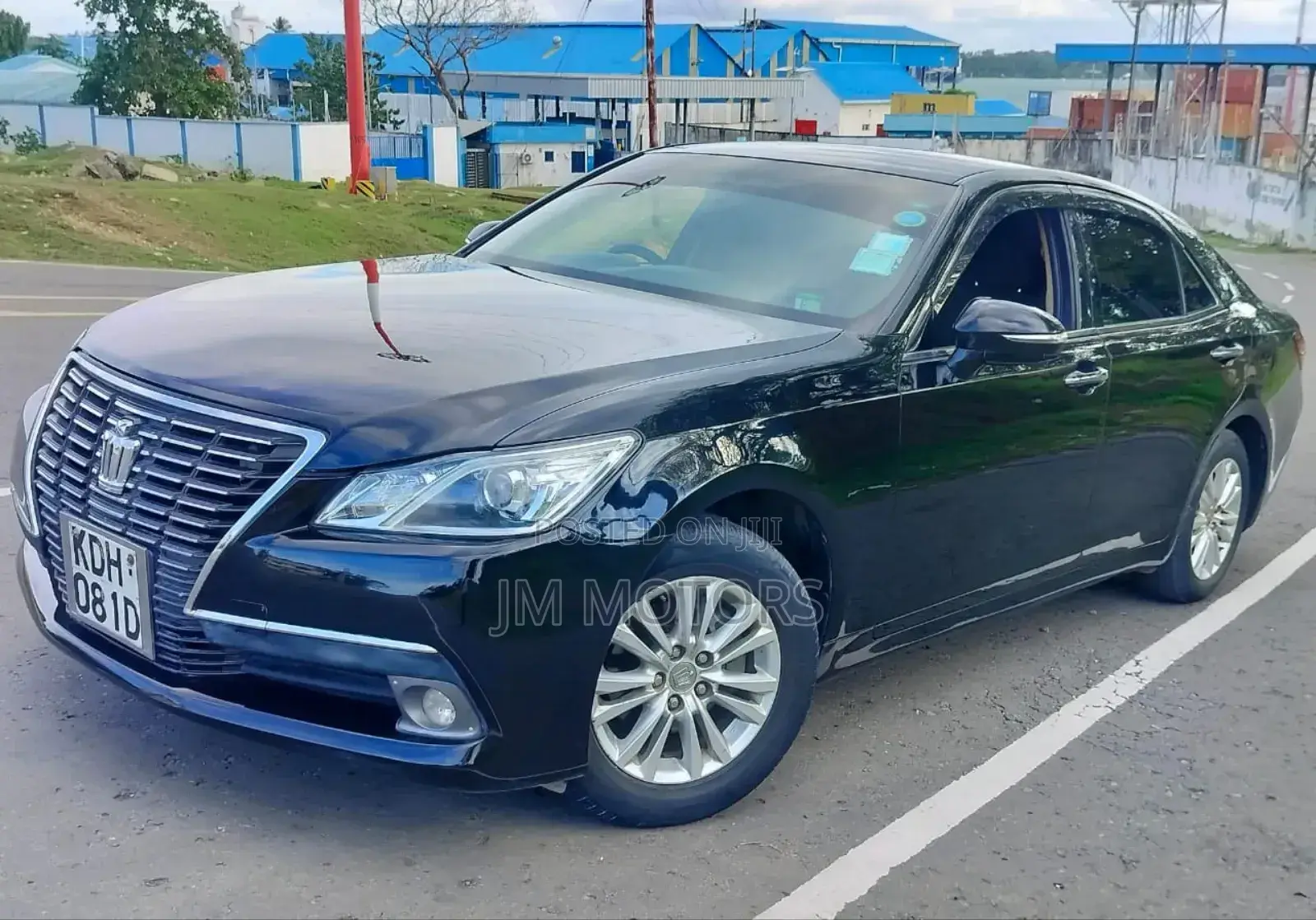 Toyota Crown 2015 Black