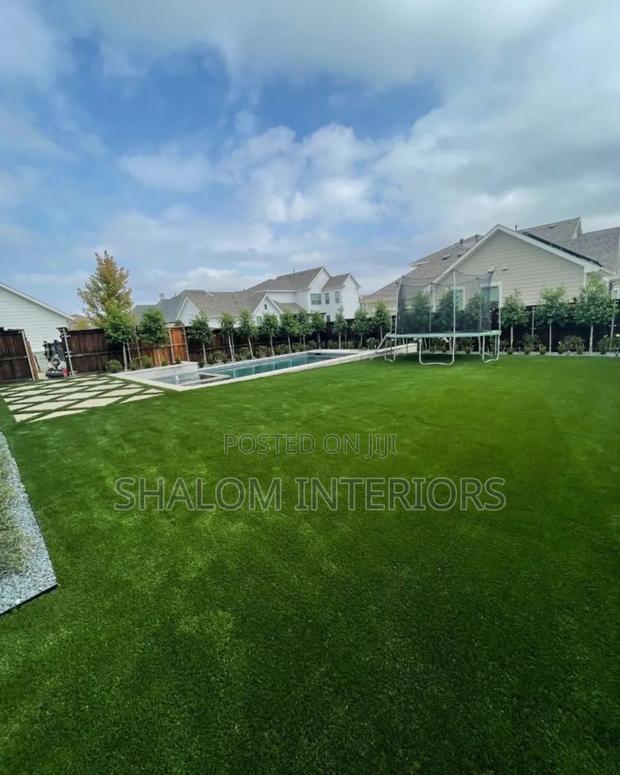 Synthetic0 Lawn