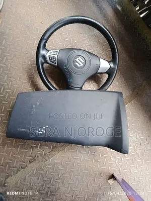 Suzuki Escudo Dashboard and Steering Airbag