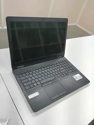 Laptop Dell Latitude E5570 8GB Intel Core I7 SSD 256GB