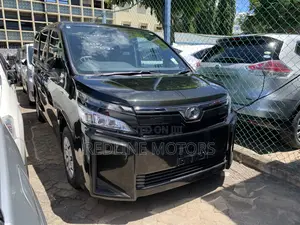 Toyota Voxy 2018 Matt Black