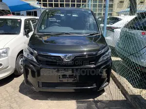 Toyota Voxy 2018 Matt Black