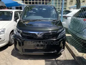 Toyota Voxy 2018 Matt Black
