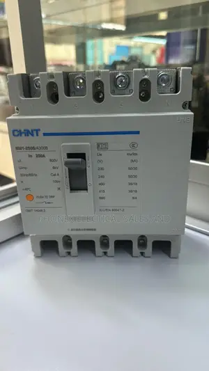250a 4pole McCb