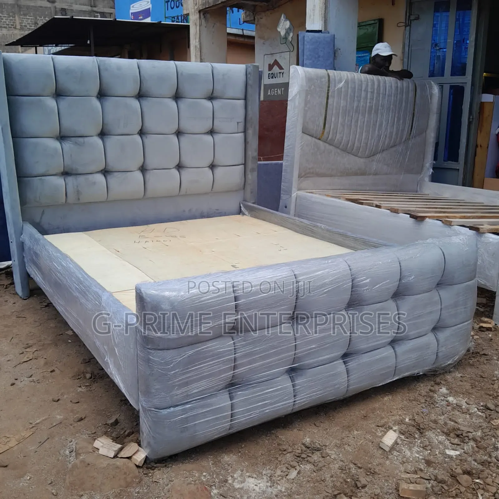 Modern Bed - Box Design