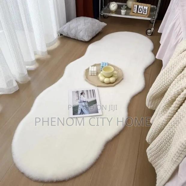 White Rabbit Fur Faux Mats - main view