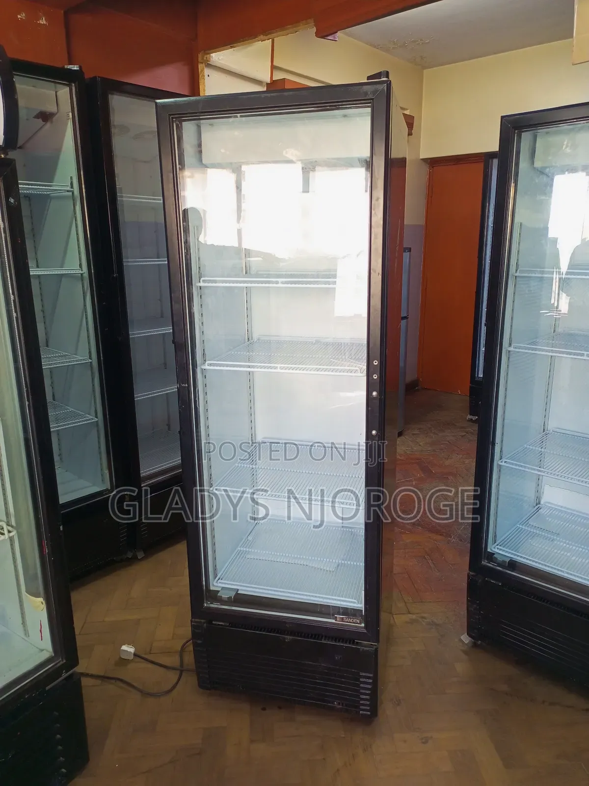 Economical Display Fridge