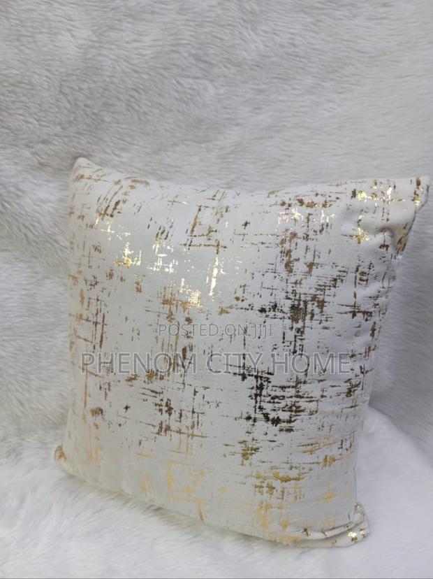 Luxurious Throw Pillow Covers Hi - thumbnail 4