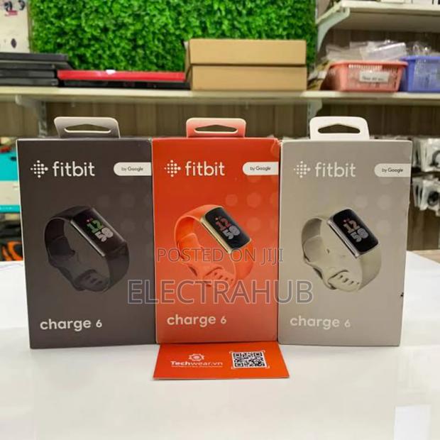 Fitbit Charge 6 Smartwatch Brand New Sealed - thumbnail 4
