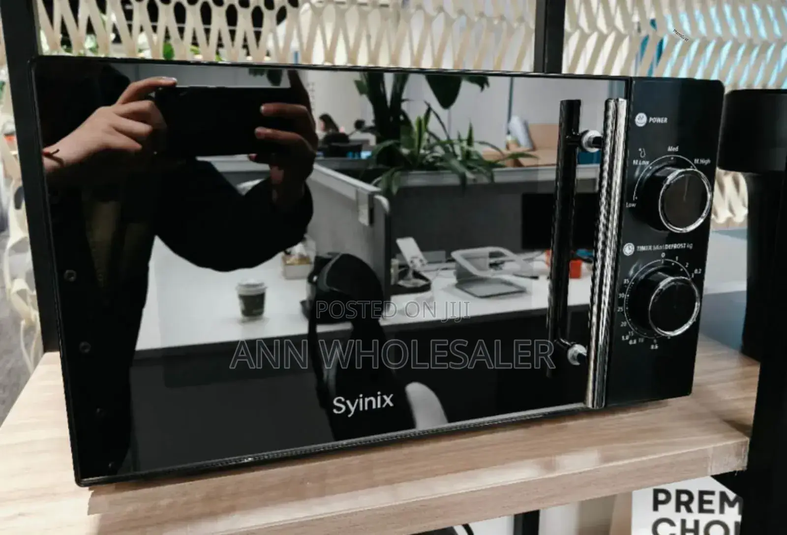 Black Syinix Manual Microwave 20ltrsl/8