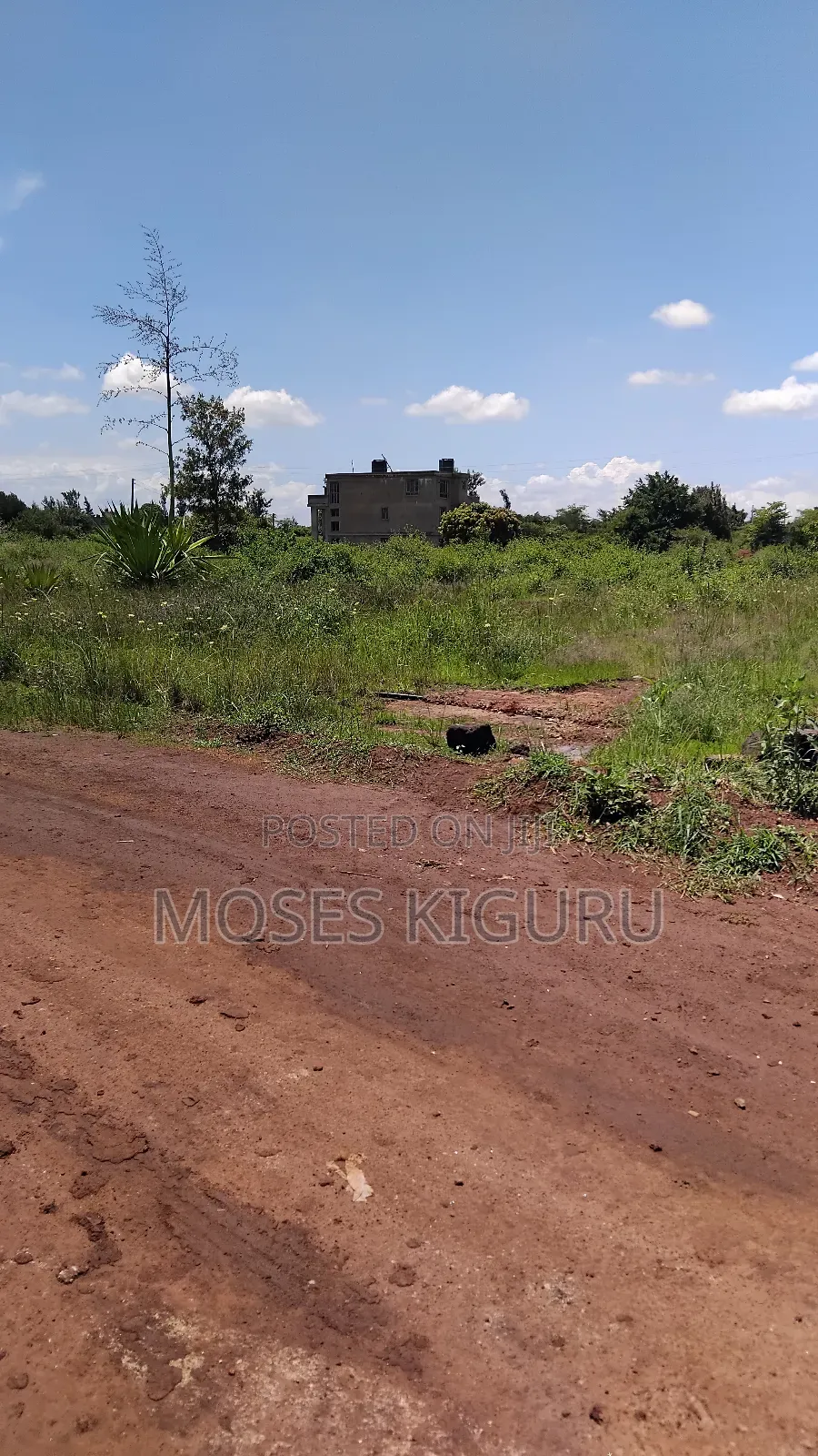 Toll, Twiga Estate 40x80 Plots.