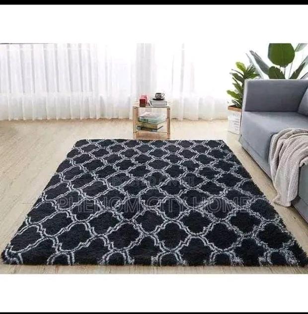 Fancy Patterned Fluffy Carpets Available - thumbnail 2