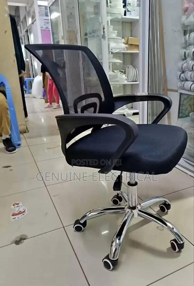 Mesh Swivel Comfort Office Chair