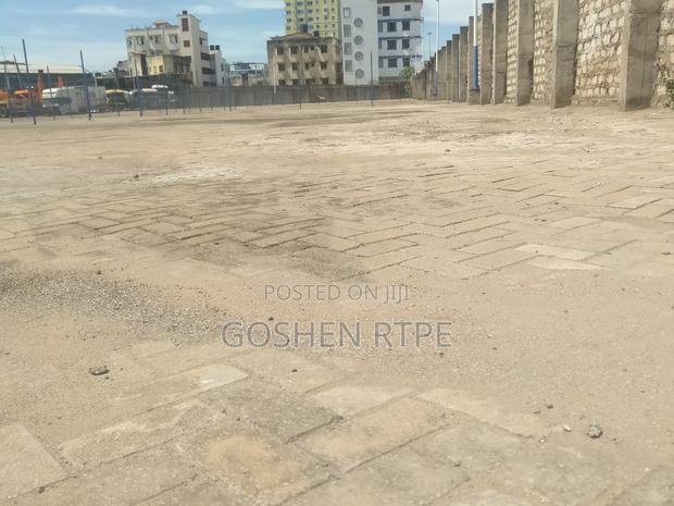 2.5 Acres Container Yard at Sh 5m/Month to Let at Mombasa City (Island)