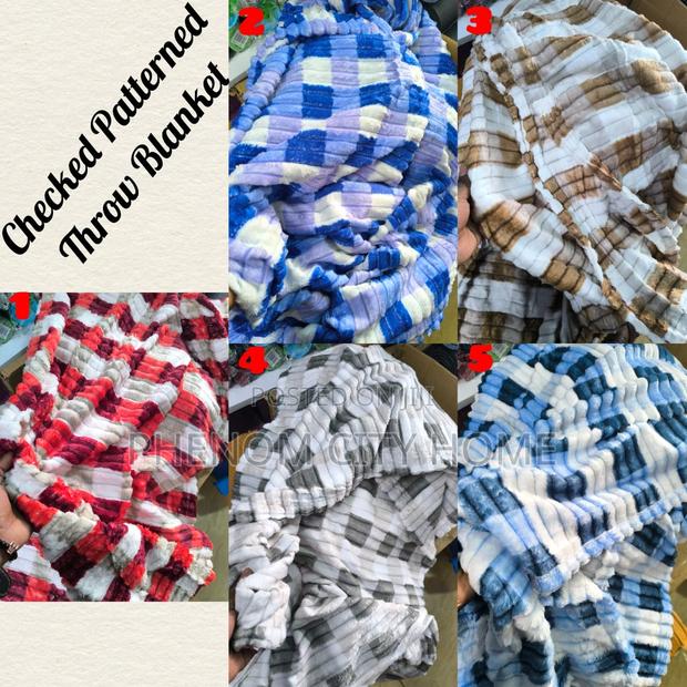 High Quality Fleece Throw Blankets