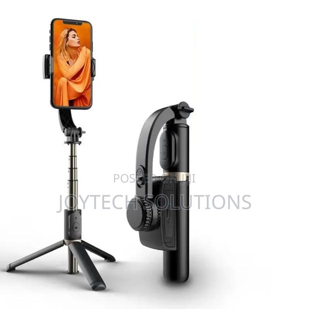 Selfie Stick and Tripod Stand Portable Phone Holder - thumbnail 2