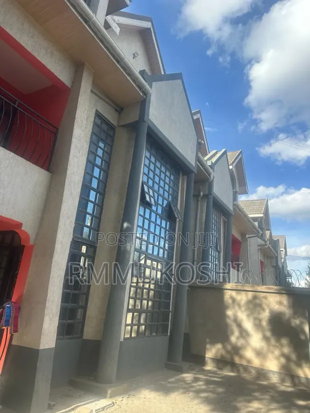 7bdrm Apartment in Katani for rent
