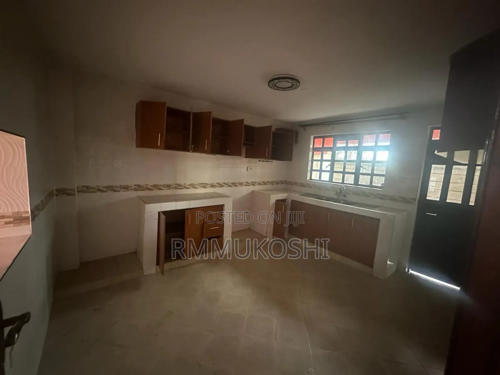 7bdrm Apartment in Katani for rent