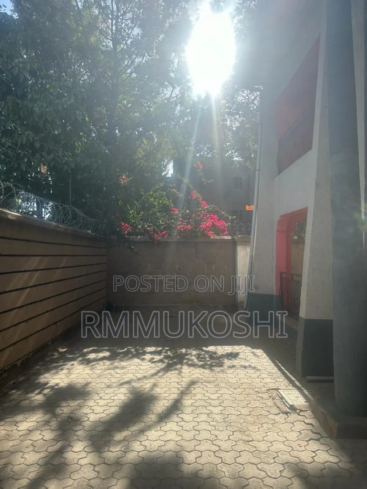 7bdrm Apartment in Katani for rent