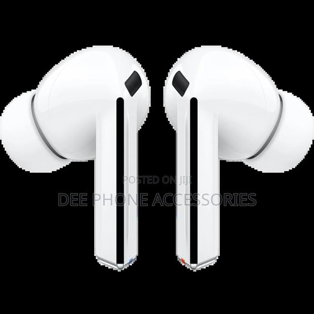 Galaxy Buds 3 Pro Wireless Earbuds - thumbnail 3