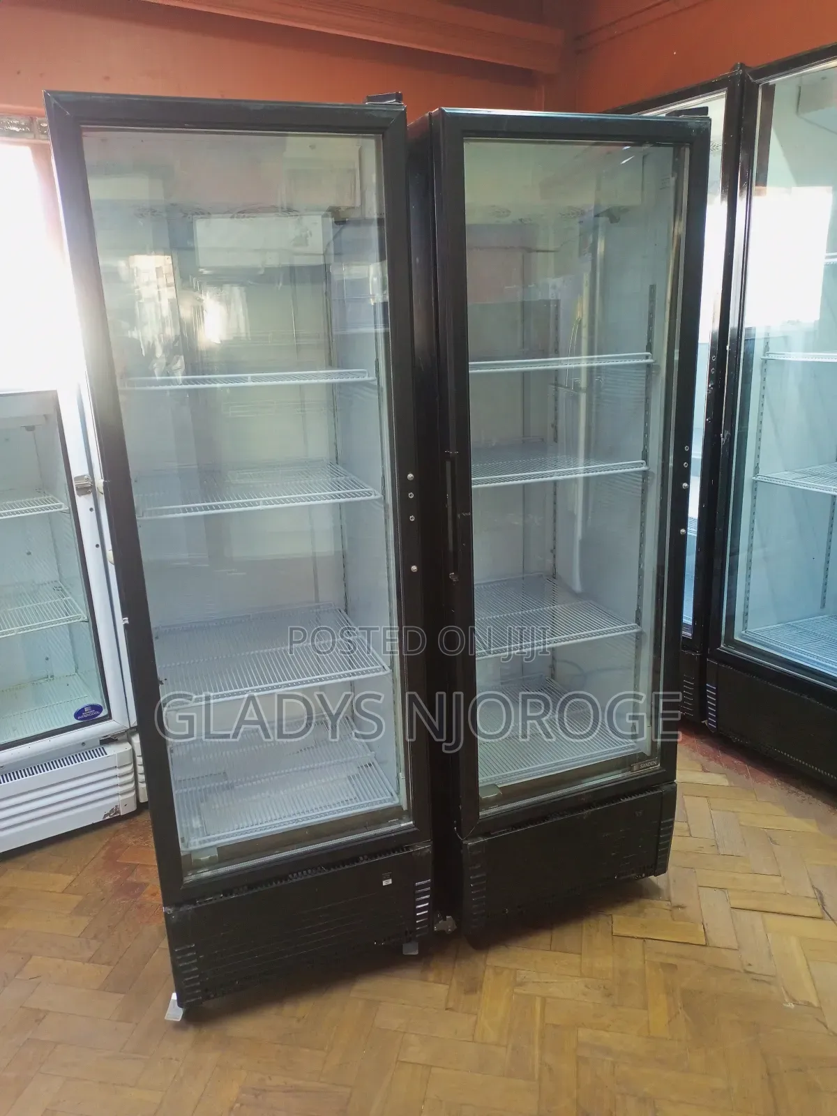 Well Maintained Display Fridge
