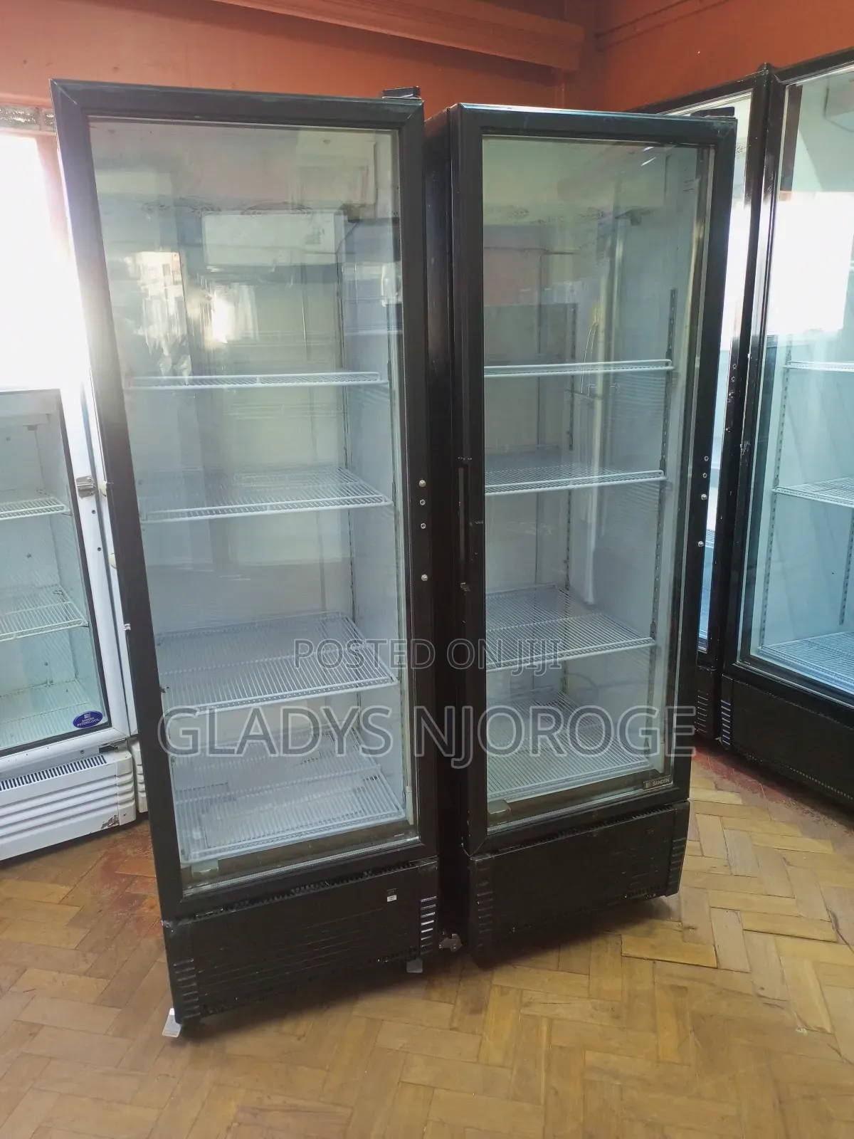 Well Maintained Display Fridge