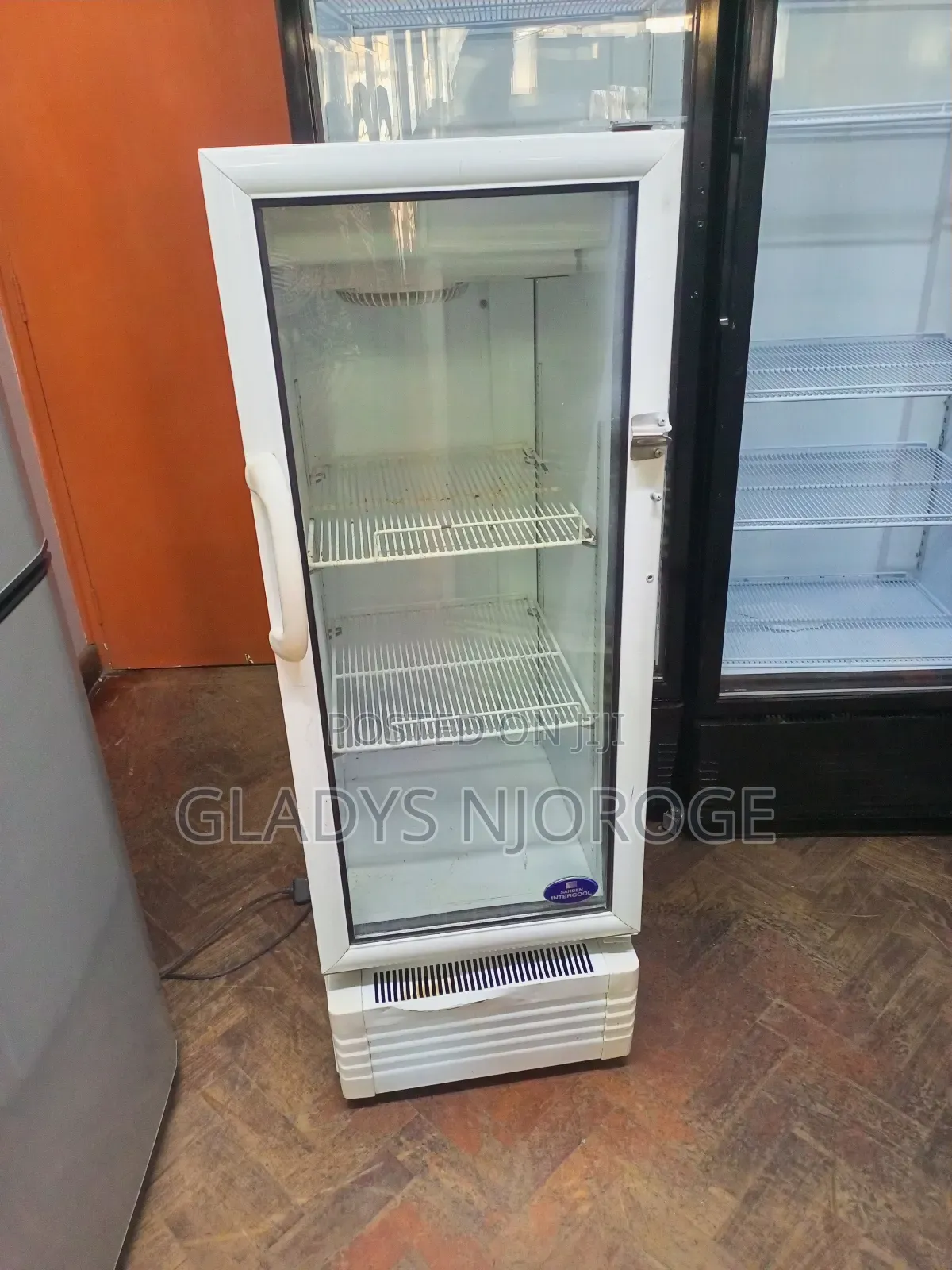 Min Display Fridge 200l