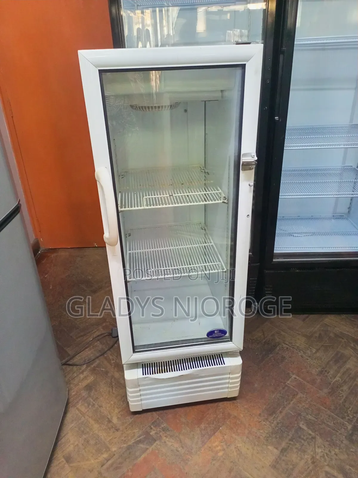 Min Display Fridge 200l