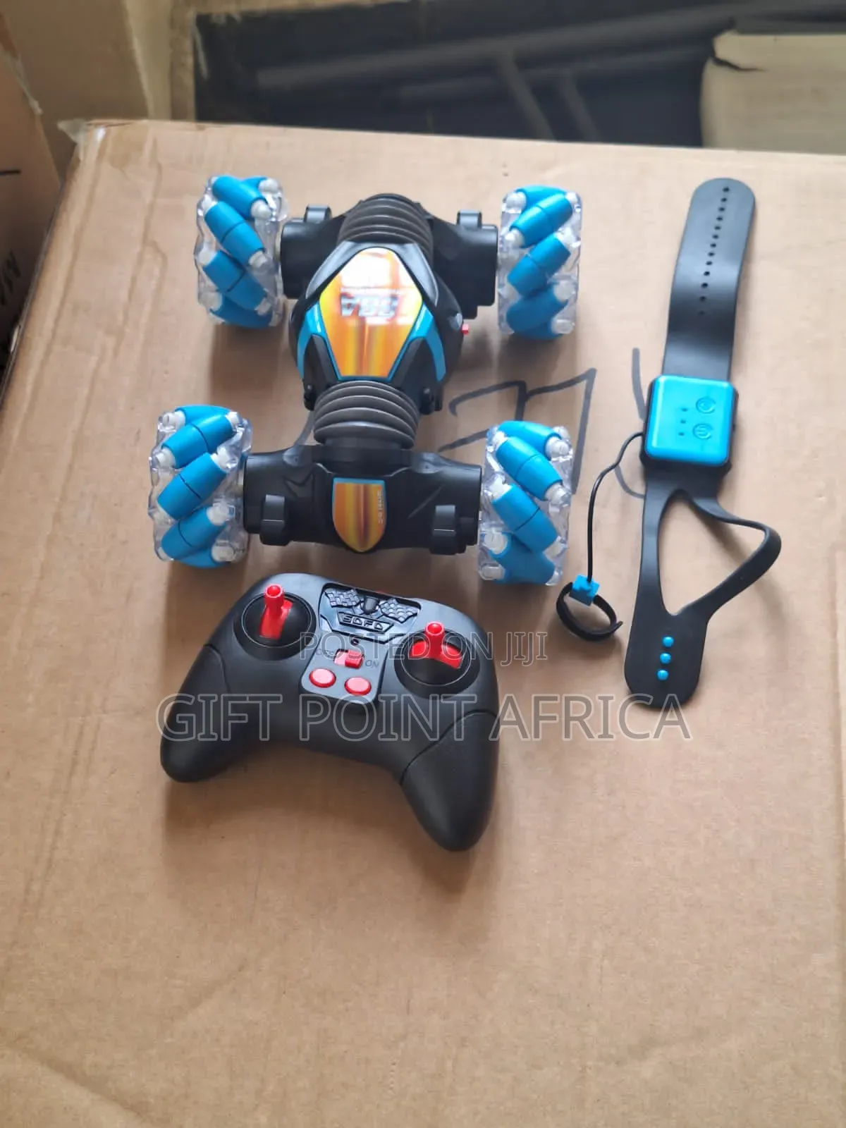 Rechargeable Stunt Toy Car With Hand Gesture
