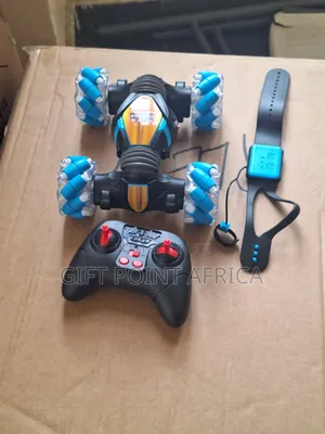 Rechargeable Stunt Toy Car With Hand Gesture