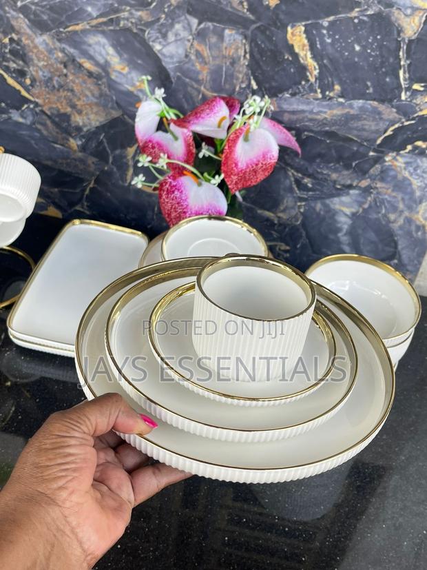 32pc Gold Rim Dinner Set - thumbnail 3