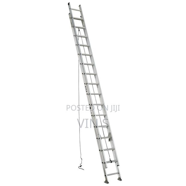 Extension Ladders/ Extensíon Lädders' Extensîon Laddërs