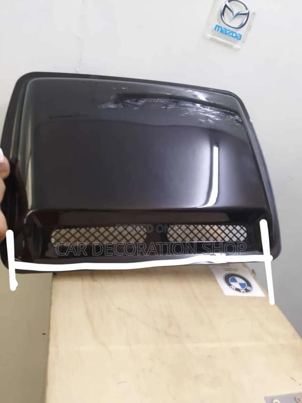 Metallic Bonnet Centre Black Hood Scoop for Decoration