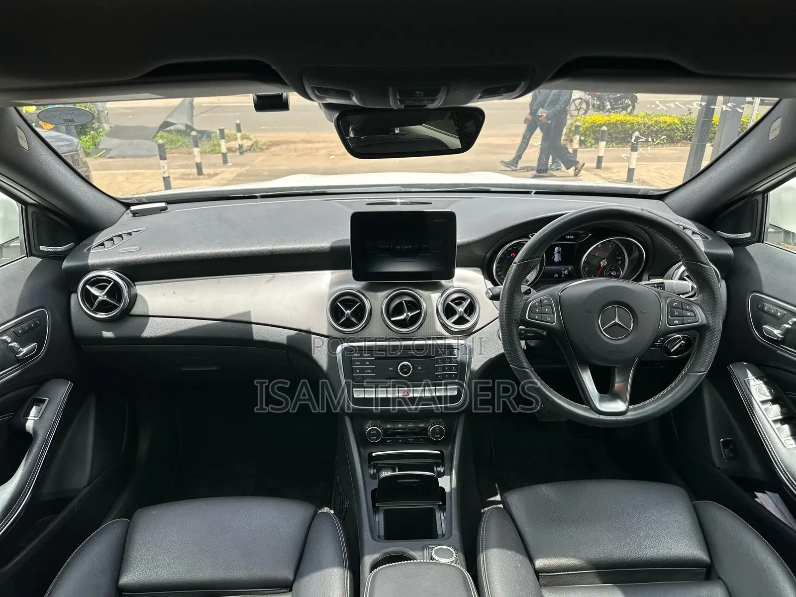 Mercedes-Benz GLA 250 2018 Pearl