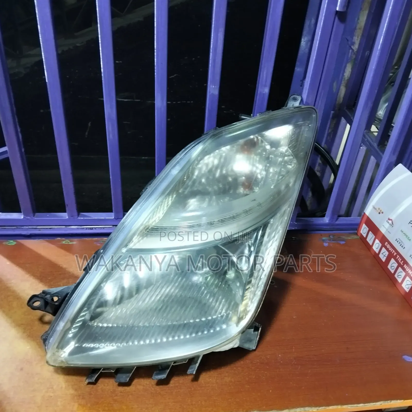 Toyota Prius 2006/2007/2008 Xenon Headlamp, Clean Ex Japan