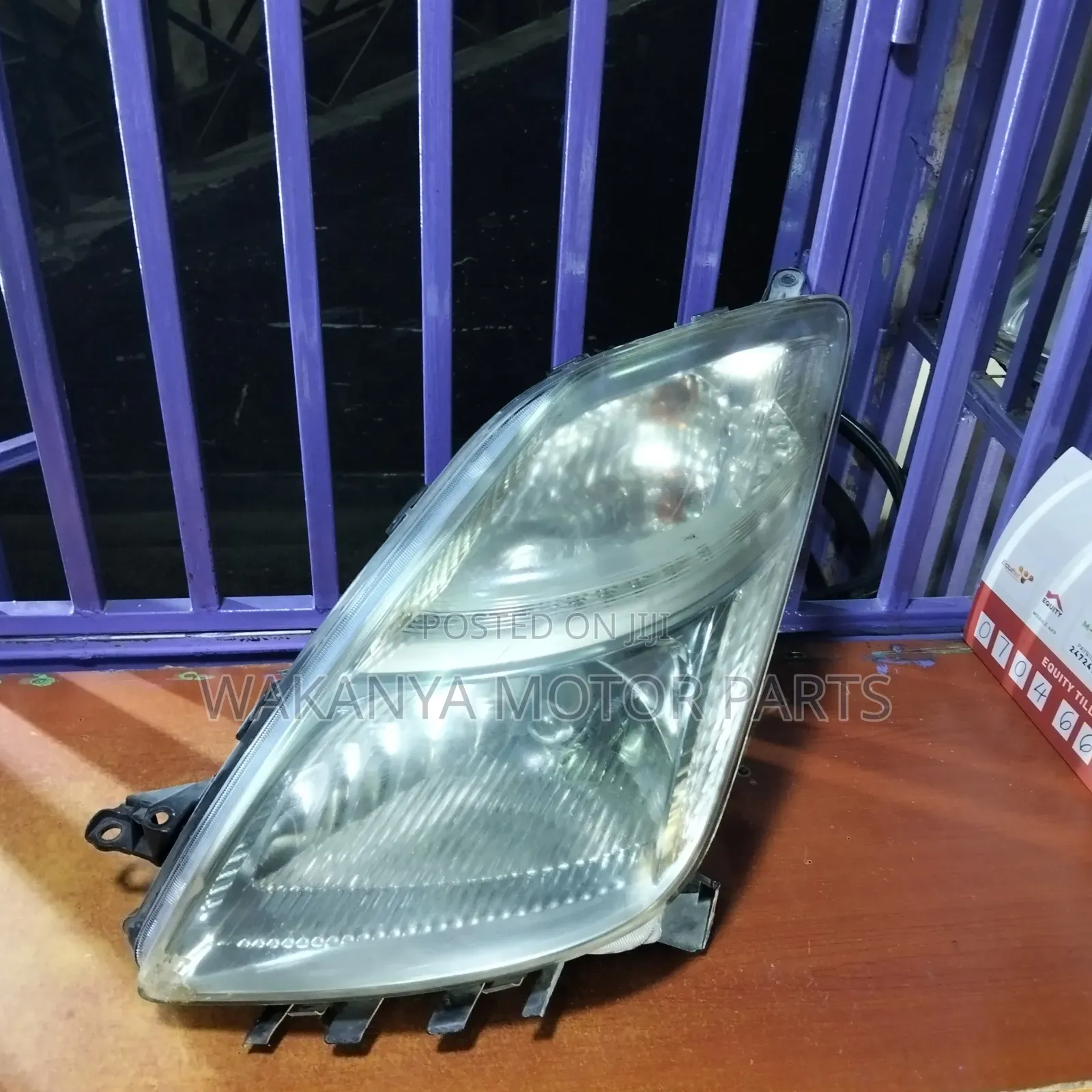 Toyota Prius 2006/2007/2008 Xenon Headlamp, Clean Ex Japan