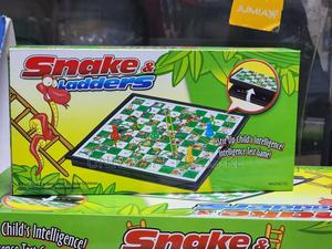 Snake and Ladder Board Game for All Ages - thumbnail 2