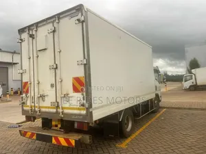 Isuzu Elf 2016