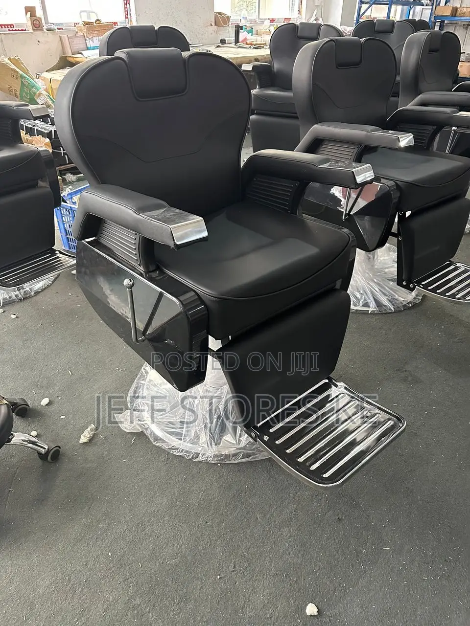 Black Jumbo Chair