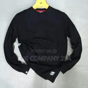 Quality Cotton Round Neck Longsleeved Sweatshirt