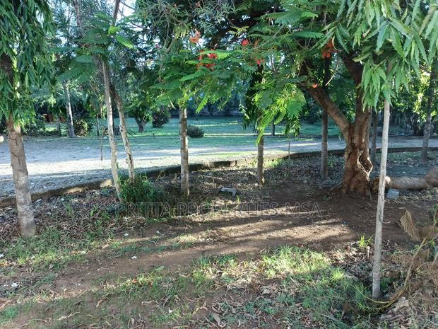 Nyali Links Rd to Let 5br Own Compound 1acre - thumbnail 5