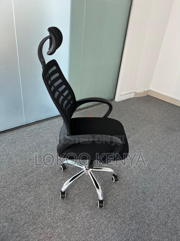Office Chair: Headrest Adjustable Office Chair - thumbnail 3