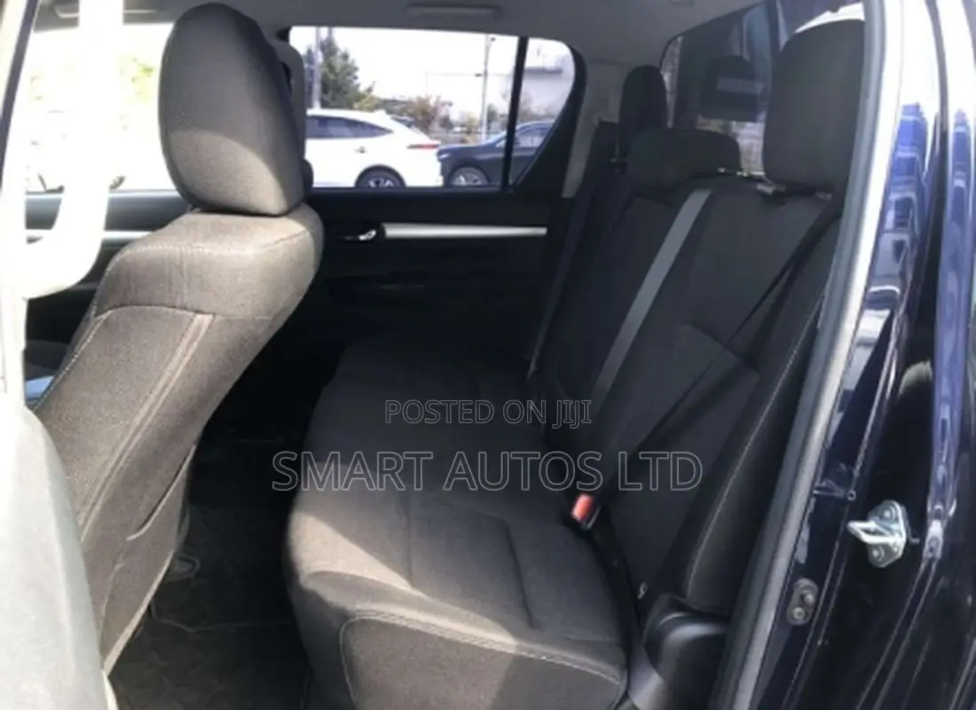 Toyota Hilux 2020 Blue