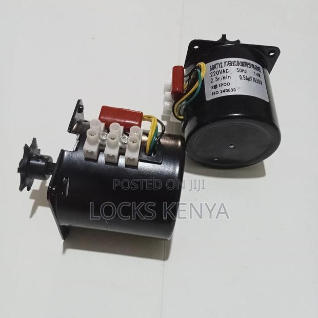 Electric Egg Rotator
