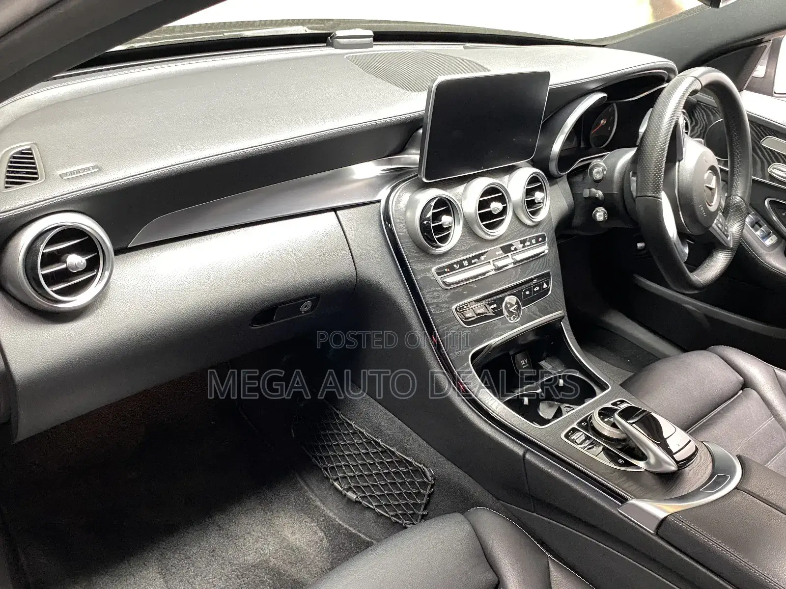 Mercedes-Benz C200 2018 Gray