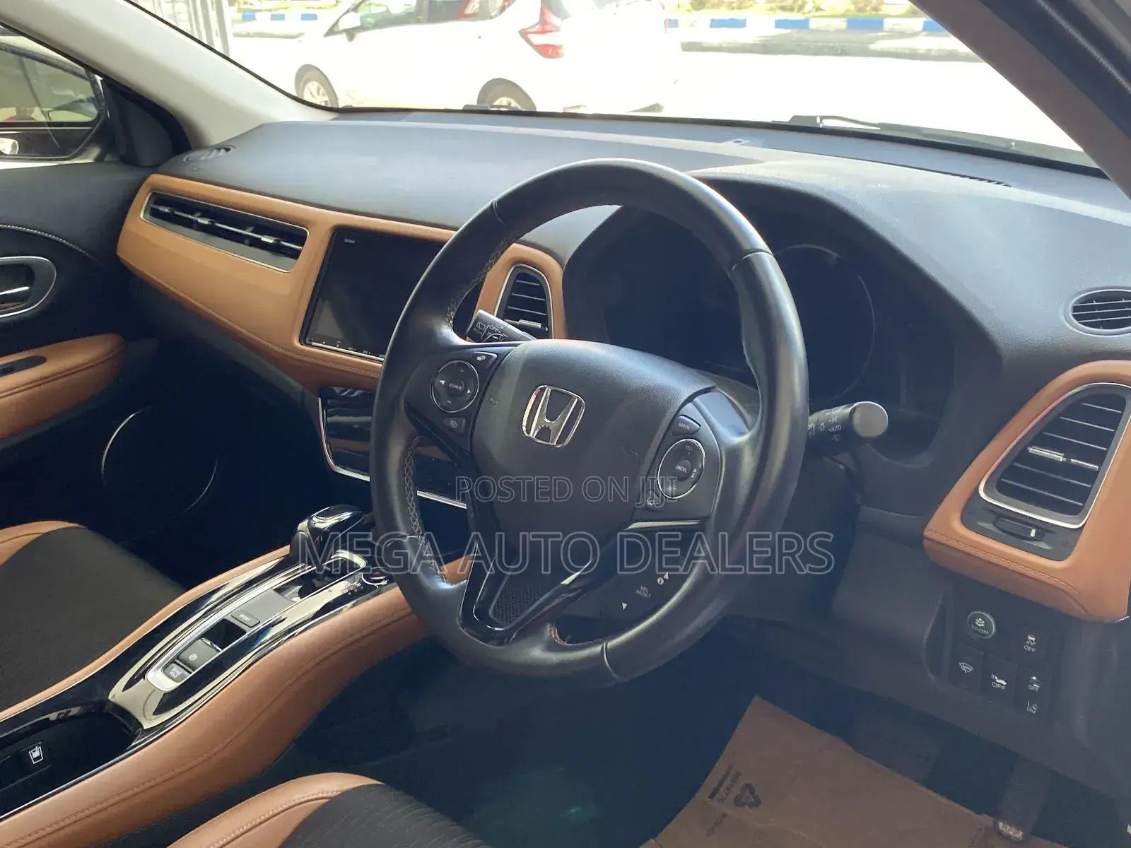Honda Vezel 2018 White